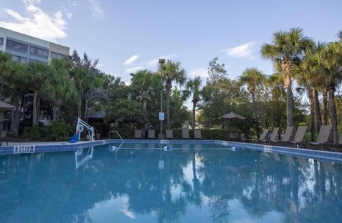 Airport North Apartment | King Room Near Airport Lakes Park Orlando ORL