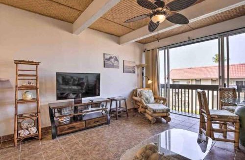 Historic Kailua Village Apartment | Kona Bay View Condo, Pool, Lanai, Walk to Town and Dining, AC, Free Parking