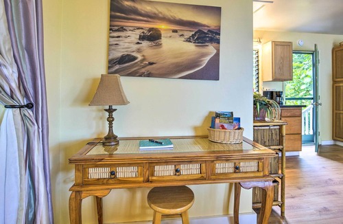 Honalo Apartment | Kona Cottage w/Lanai & Ocean Views on Coffee Farm!