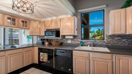 Kailua-Kona Apartment | Kona Makai 5-301