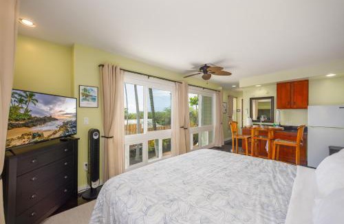 Historic Kailua Village Apartment | Kona Wave Rider - Island Sanctuary with Ocean Soul