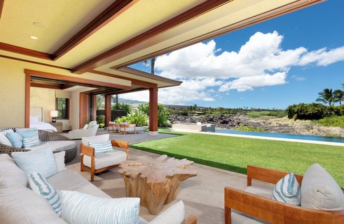 Kaupulehu House | Kulanakauhale 11 – Elegant & Modern | Onsite Staff & Daily Housekeeping