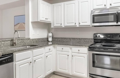 Piedmont Heights Apartment | Landing | Modern 2BD, Courtyard, Pool