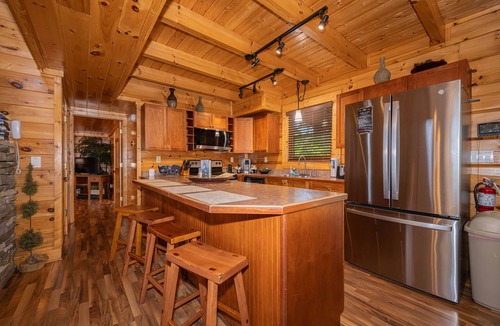 Sevierville Cabin | Laurel View Smart Cabin ~ Beautiful 3 Bedroom Smart Cabin with a Mtn. View!