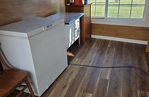 Sequim Cabin | Lavender fairie dust Cottage/Tiny House ENTIRE SPACE HUGE Monthly DISC WIFI*W/D