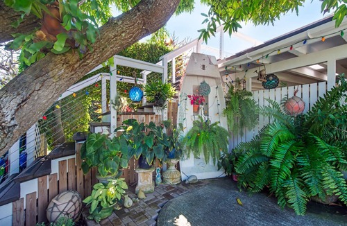 Lanikai Apartment | Legal Lanikai Tree House - Since 1985! Just across the street from Lanikai Beach