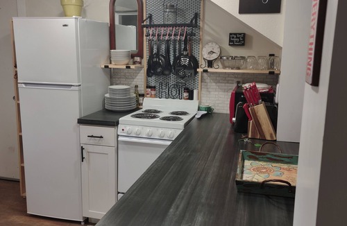 Nampa Cottage | Lofted Urban Farmhouse Cottage Near Downtown Nampa, NNU, and Idaho Center Arena