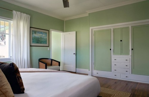 Wailuku Bed & Breakfast | Lokelani Suite - Historic charm | Gardens oasis