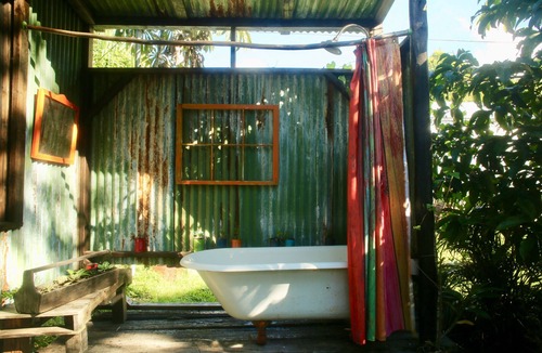 Waa Waa House | Loloma Jungle Cottage near Ocean