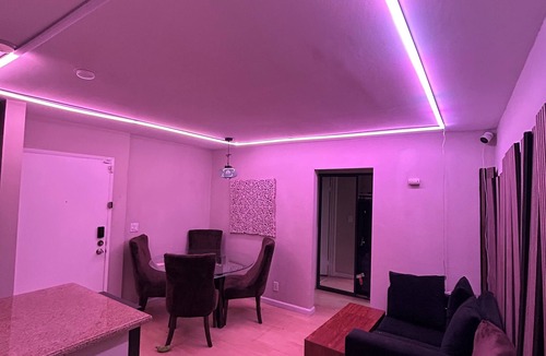 Koreatown Condo | Los Angeles Private Bedroom/Private Bathroom