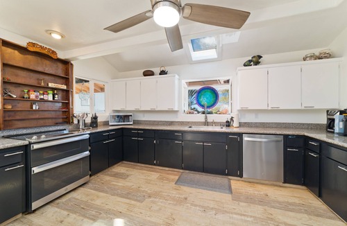 Waikoloa House | Lua Hoana - Large Ocean View Home with Hot Tub
