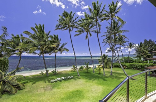 Mokuleia House | Luxurious Beach Front North Shore Home with Panoramic Ocean Views