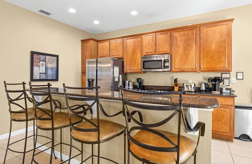 Windsor Hills Villa | Luxury 5 Star Vacation Villa- Free WiFi & Long Distance