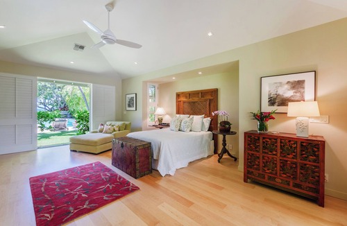 'Aina Haina House | Luxury Beach Estate w/ Pool & Private Sandy Stretch Overlooking Maunalua Bay
