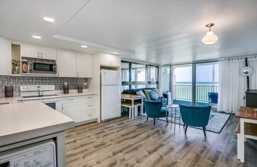 Punaluu Condo | Luxury Beachfront Condo w/AC