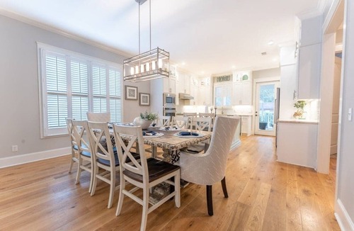 King City House | Luxury Labor Day Getaway for Large Groups! Private Pool, Walk to Pier, Sleeps 16