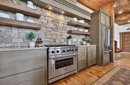 Morganton House | Luxury Lakefront Home on Beautiful Lake Blue Ridge; 3 K Suites + Bunk; Huge Dock