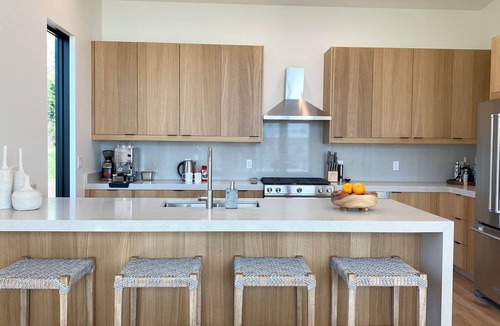 Clinton House | Luxury Modern Retreat w/Puget Sound Views, Gourmet Kitchen, Fire Pit on 3 Acres
