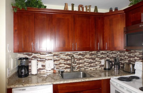 Kahuku Condo | Luxury on Golf course Hawaii North Shore Turtle Bay Free Wifi 2 Free Parking A/C