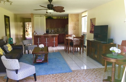 Kahuku Condo | Luxury on Golf course Hawaii North Shore Turtle Bay Free Wifi 2 Free Parking A/C