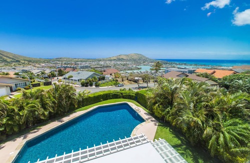 Hawaii Kai House | Mahina Kai: Large Tropical Modern Home w/Pool, Ocean/Koko Head Views, & A/C