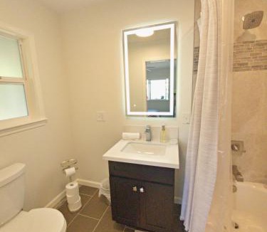 Keaau House | Makai Side Hale