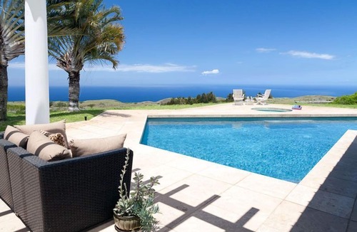 Kamuela House | Mango Sunsets: Gorgeous Oceanview Estate w/Private Pool, Spa & AC
