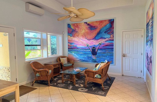 Kahana Villa | Maui Beach House Bed & Breakfast - 3 Rooms | Beach | Free Breakfast