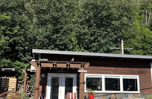 Stanwood Cabin | Mckees Beach Cabin Steps From The Beach