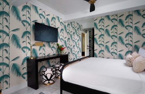 Wailuku Bed & Breakfast | Mele Suite - Private Patio Retreat | ADA Compliant