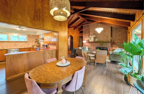 Edgemont Park House | Midcentury Riverfront Retreat