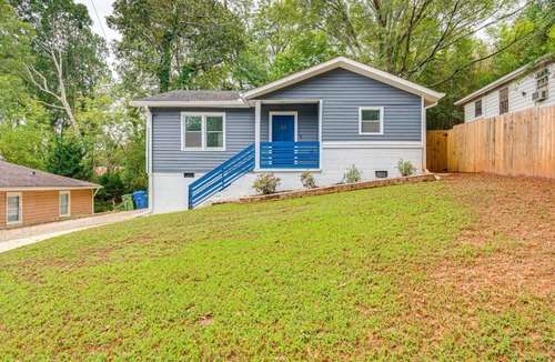 East Side House | Minutes to Hospitals: Atlanta Home w/Deck + Grill