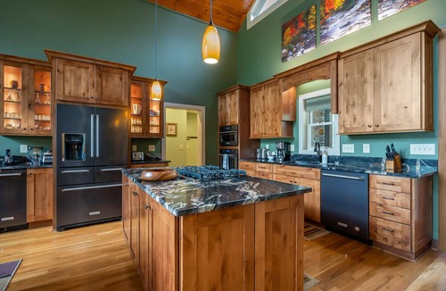 Lake Lure House | Mountain View Retreat | A Lake Lure Destination with Amazing Views
