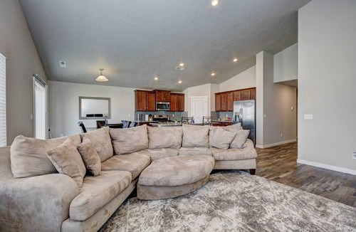 Nampa House | Nampa Family Home | King Bed | 5 TVs | Near Idaho Center | Room for Everyone