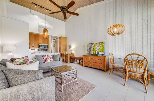Napili Condo | Napili Shores 1BR Condo – 2-Min Walk to Beach, Pools, AC & No Resort Fees