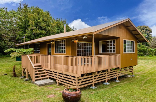 Royal Hawaiian Estates House | Nate's Place - Your Volcanoes National Park Getaway