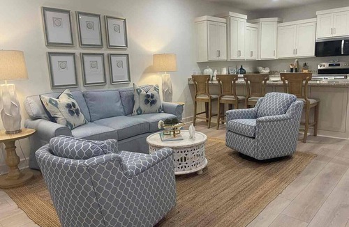 Darien House | New 2Br/2Bth house in quiet Darien, GA. Close to riverwalk, restaurants, & SSI