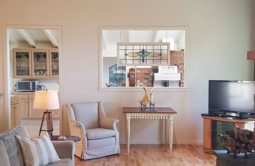 Albion House | NEW! Experience the awe-inspiring views over the rugged Pacific Ocean.
