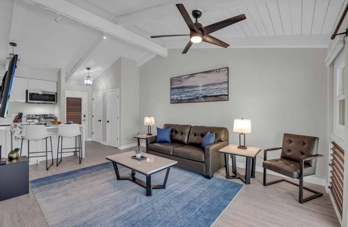 Maalaea Condo | New Listing! Beautifully designed sunlit getaway