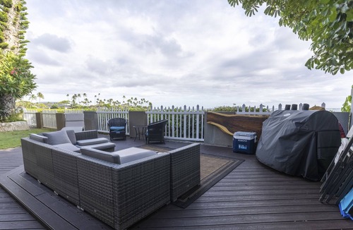 Waialae Iki Ridge House | New oceanfront property in East Oahu - 4bed/4bath + studio
