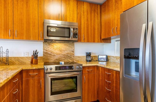 Kapolei House | Newly updated and furnished 3 Bed, 2 1/2 Bath Townhome fronting the Golf Course at Ko Olina