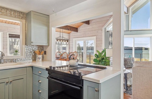 Lamoine Ski Chalet | Ocean Front - Mountain View