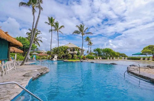 Hanamaulu Apartment | Ocean-View Lihue Resort Condo with Pools, Gym & Spa Access