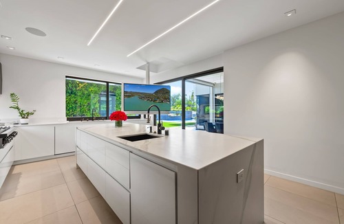 'Aina Haina House | Ocean Villa Emilie by Gather: Private Gym, Pool & Designer Interiors