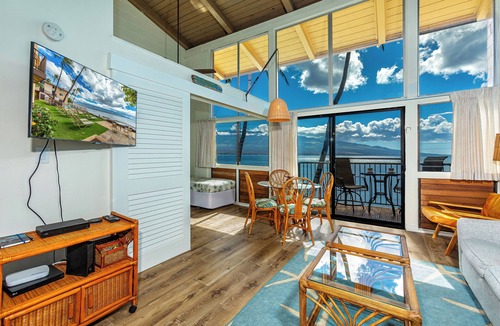 Maalaea Condo | Oceanfront Bliss Pool & Stunning Views Hono Kai C3