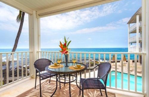 Kailua-Kona House | Oceanfront Fun at Hale Kona Kai 206 by Casago Kona