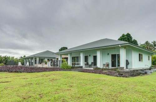 Papaikou House | Oceanfront Home w/Pool, Gazebo Access in Papaikou