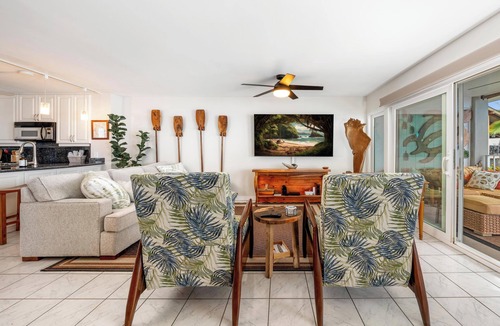 Kailua-Kona Condo | Oceanfront Kona Condo | Watch Whales & Sunsets from Your Private Lanai