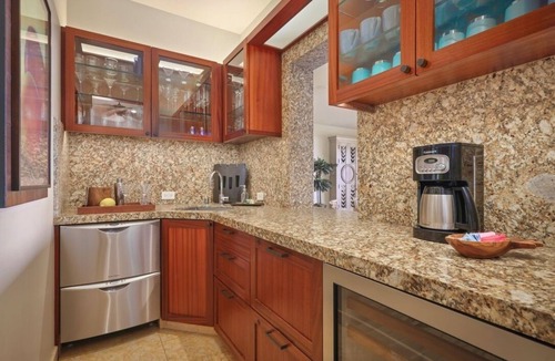 Kamuela Villa | OCEANFRONT PUAKO HAWAII LUXURY VILLA STEPS TO HAWAII'S BEST SNORKEL & SCUBA REEF