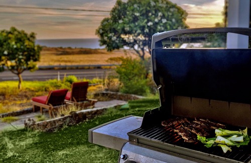 Kamuela House | Oceanview Charmer near Hapuna Beach on Big Island, Massage Chair!
